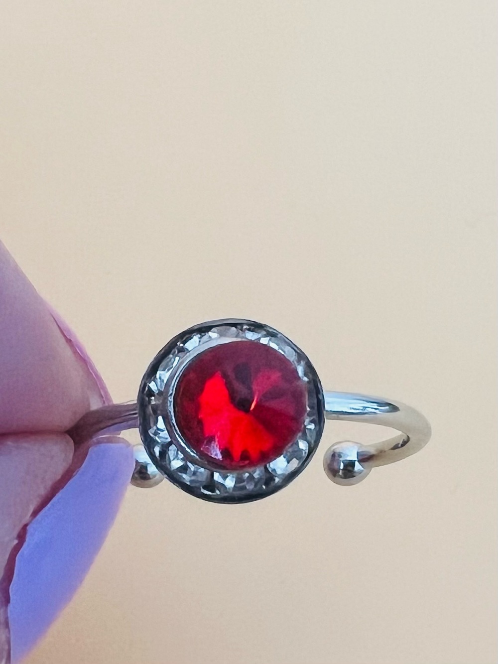 Adjustable gold plated ruby red Ring - Picture 5 of 7